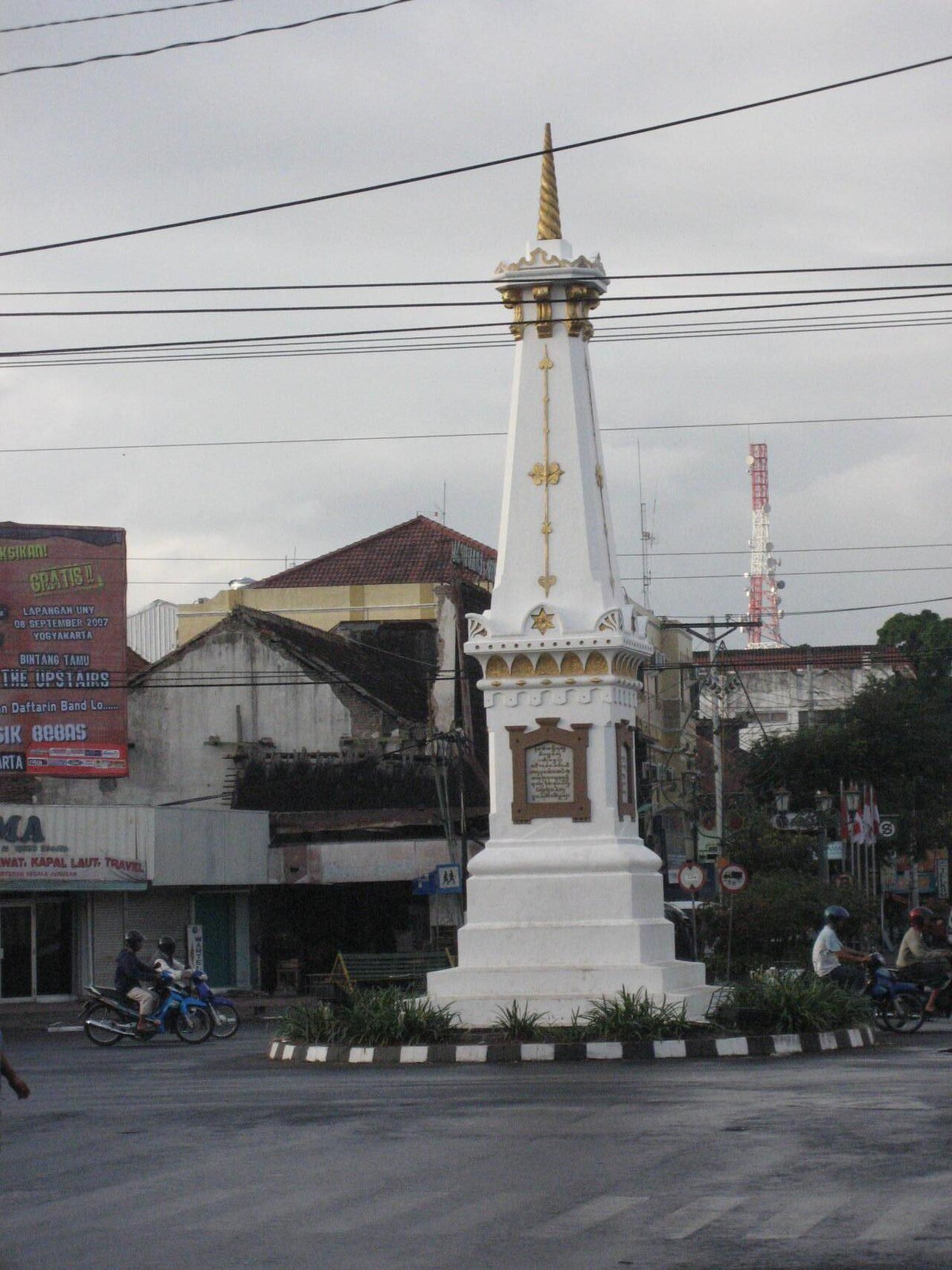 7 Hotel Dekat Tugu Jogja untuk Wisatawan Jalan Kaki